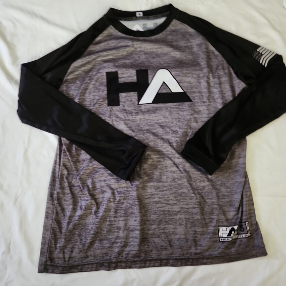 Halter athletics mens size small grey long sleeve shirt #NN8